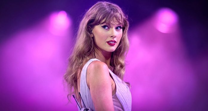 Taylor Swift’s Astrology & Psychic Team